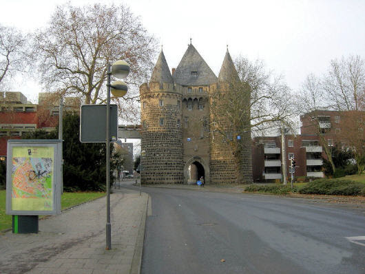 Weihnachtstag für 9 bis 11 personen reserviert. Obertor Linksrheinisches Rund Um Neuss
