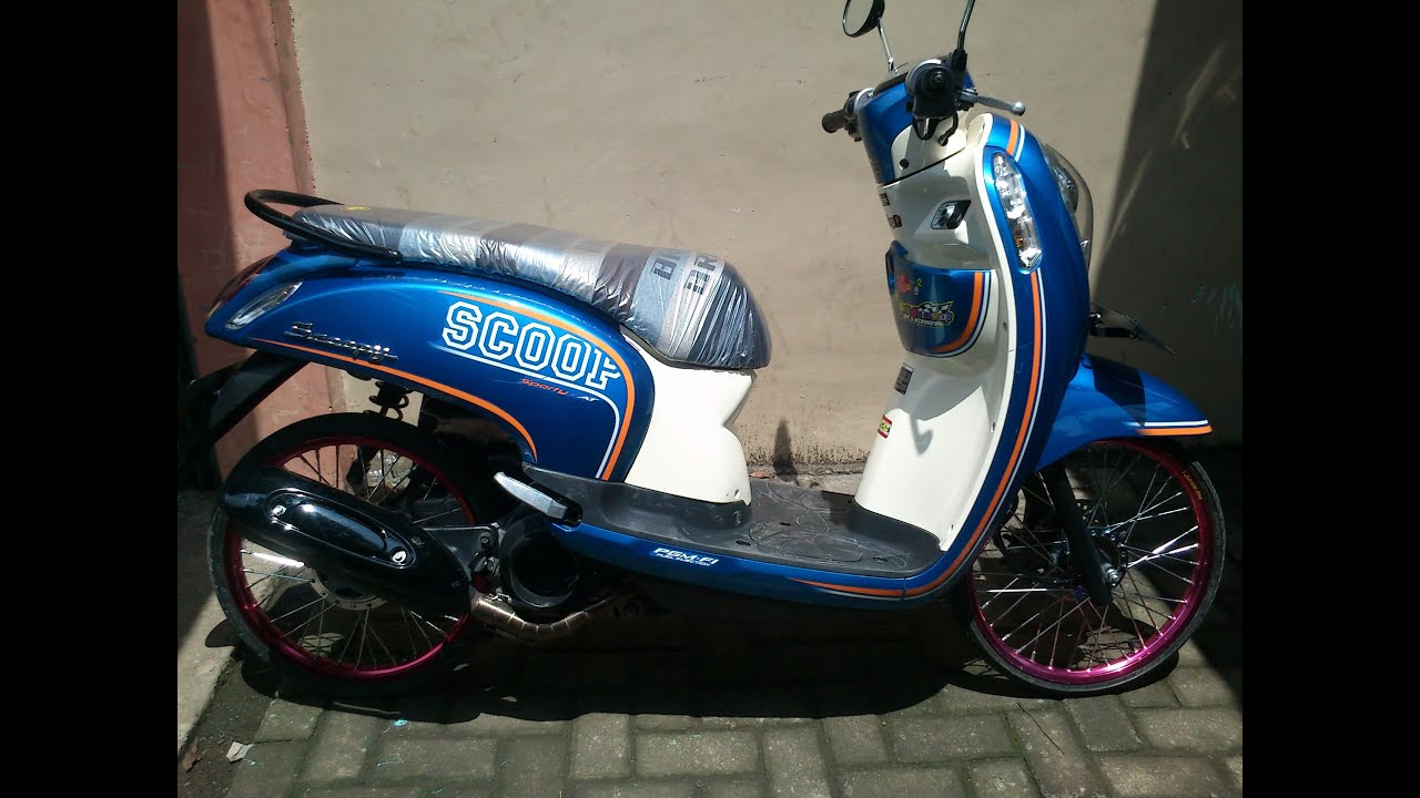 Koleksi Modifikasi Motor Scoopy Fi Warna Biru Terlengkap