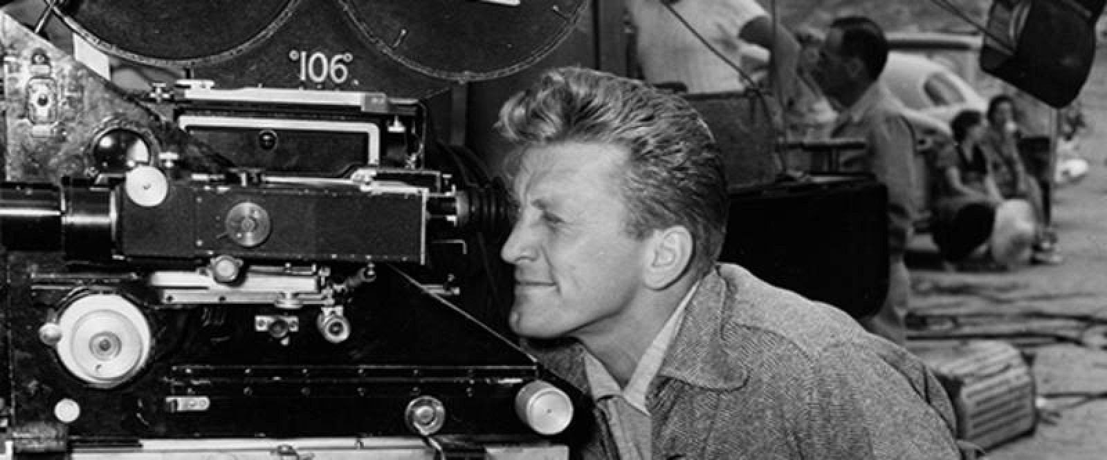  Kirk Douglas