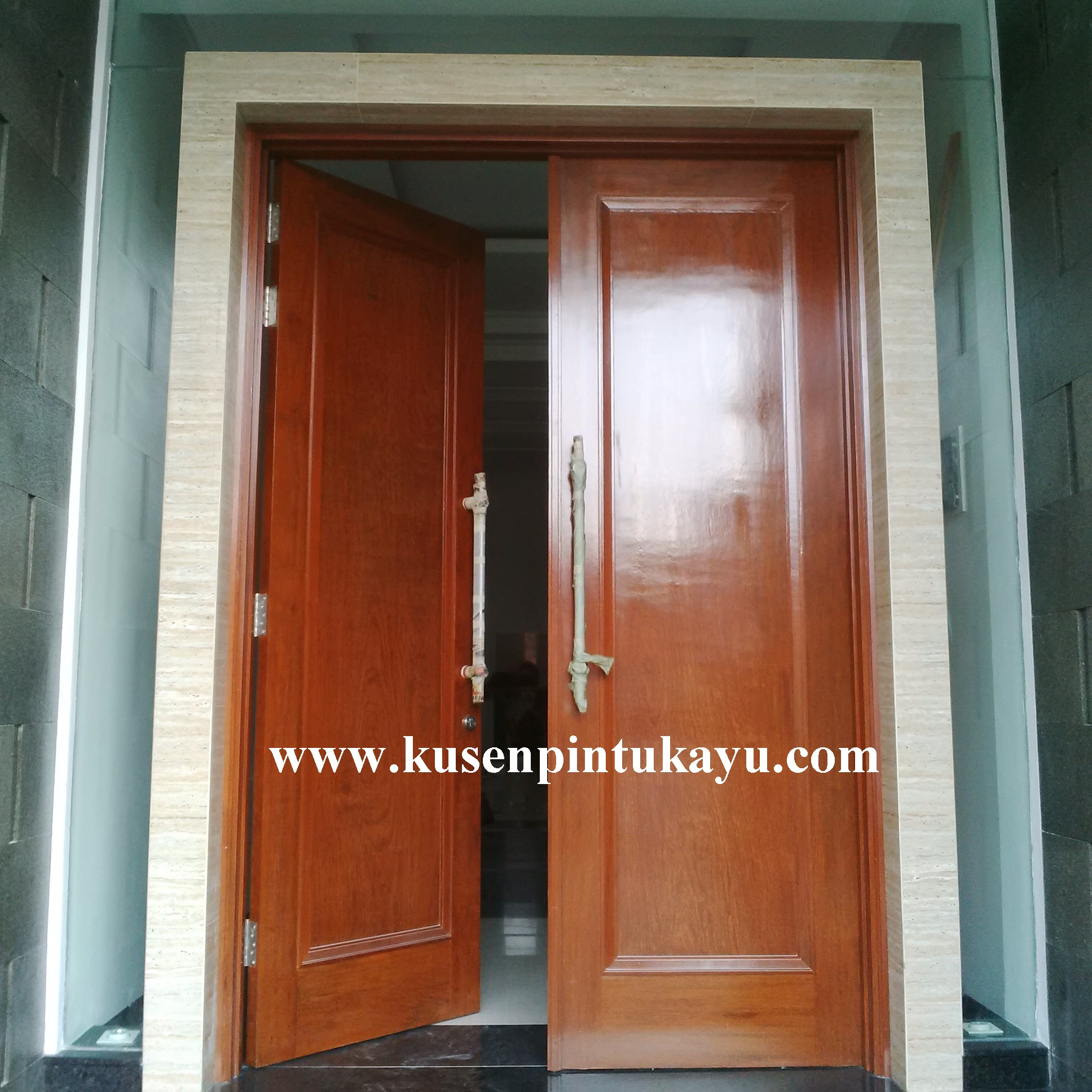 25 Ide Terkini Pintu Rumah Jaman Sekarang