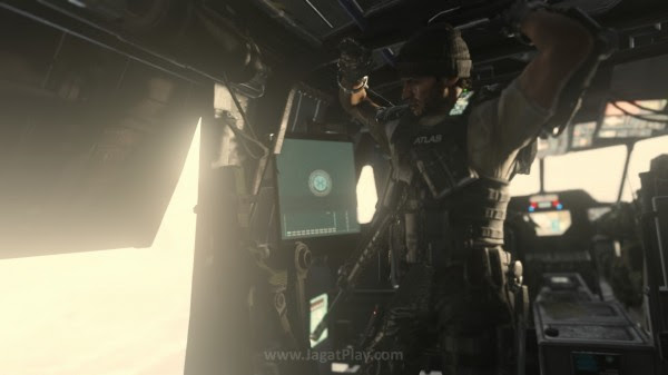 Call of Duty: Advanced Warfare menawarkan kembali alasan mengapa franchise ini begitu dicintai di masa lalu. Kekuatan cerita ala film Hollywood yang kuat, dramatis, dengan ekstra identitas baru yang cukup menyegarkan, membuat seri ini menjadi alasan mengapa Anda perlu kembali mencicipi franchise ini kembali. Tidak istimewa memang, namun setidaknya, untuk sekian lama, Anda akhirnya bisa merasakan sesuatu yang baru dari Call of Duty.