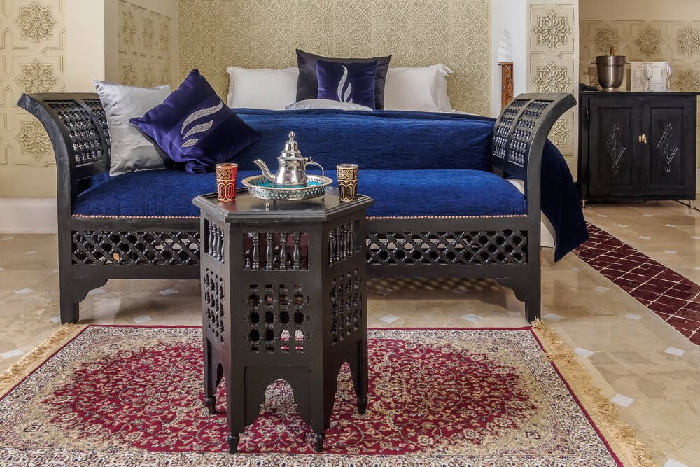 Stencil a fun pattern like the moroccan tiles using cutting edge puting a mirror behind the bed to open up the space is a clever idea. 18 Breathtakingly Vibrant Moroccan Bedroom Design Ideas