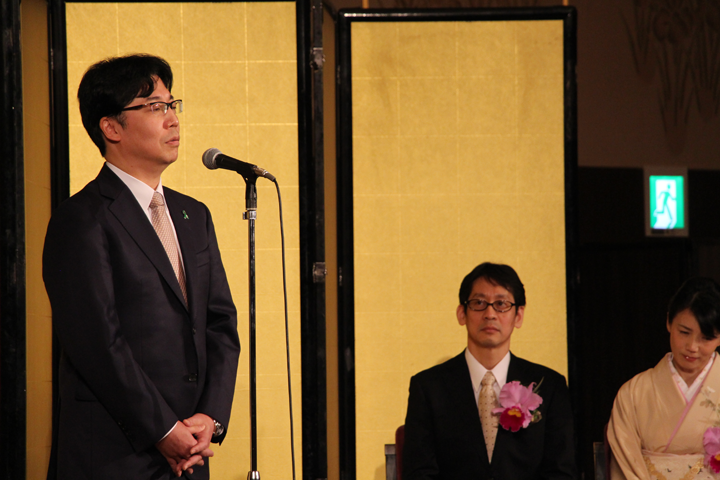 すべての美しい花の画像 エレガント教授 就任 祝賀 会 服装