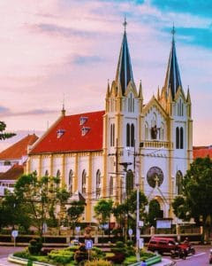 Ada 5 bangunan di sini. 6 Tempat Ibadah Bersejarah Di Malang Raya Amazing Malang