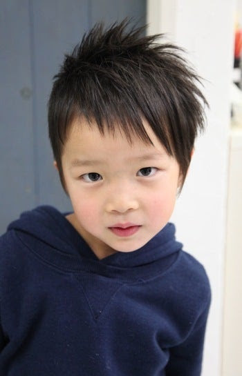 ベスト子供 髪型 男の子 アシンメトリー 切り方 かわいい子供たちの画像