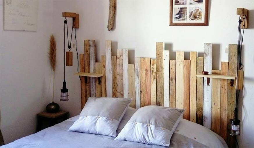 Tête de lit en manguier et métal noir avec rangements wayampi chez maisons du monde 2. 8 Inspirations Et Diy Pour Construire Une Tete De Lit Avec Rangements Integres