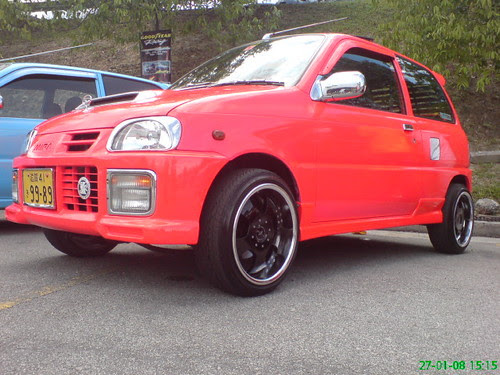 Perodua Kenari Biru - Helowinj