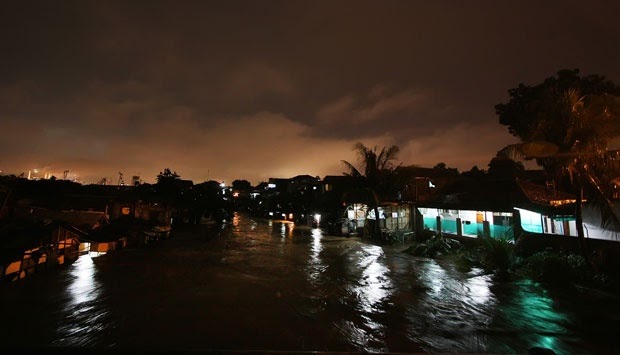 Hujan Lebat , Kota Bima Banjir Parah - Afdhal Ilahi 