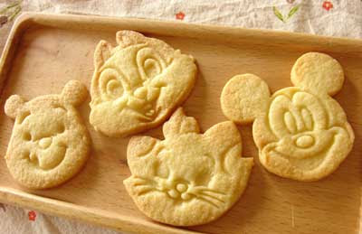 ディズニー画像ランド 驚くばかりミッキー クッキー 型 100 均
