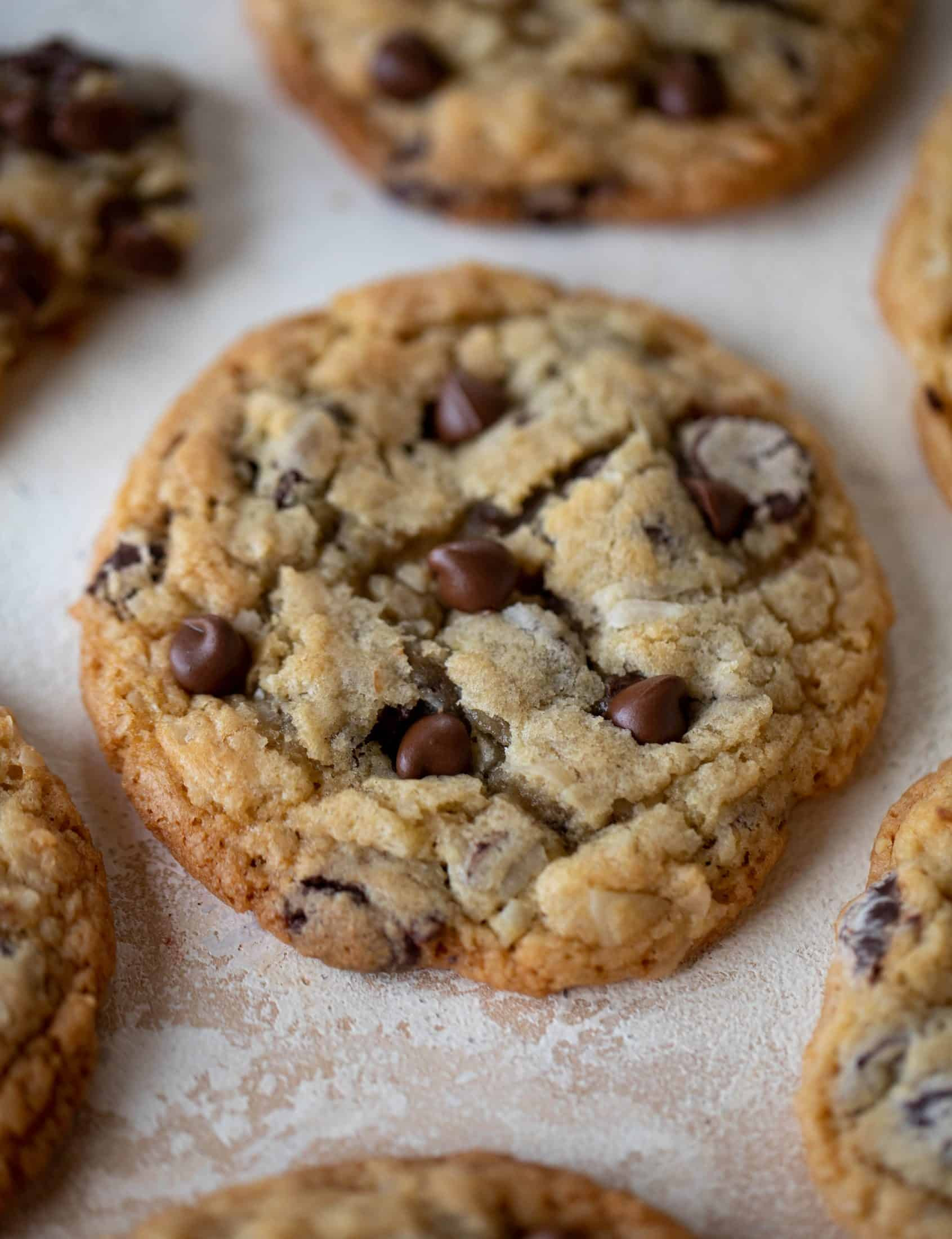 Jun 03, 2019 · if you want to make them without peanut butter, you can also substitute almond butter, cashew butter, sunflower butter, or even coconut butter. Royal Cookies Nordstrom Copycat Royal Chocolate Chip Cookies