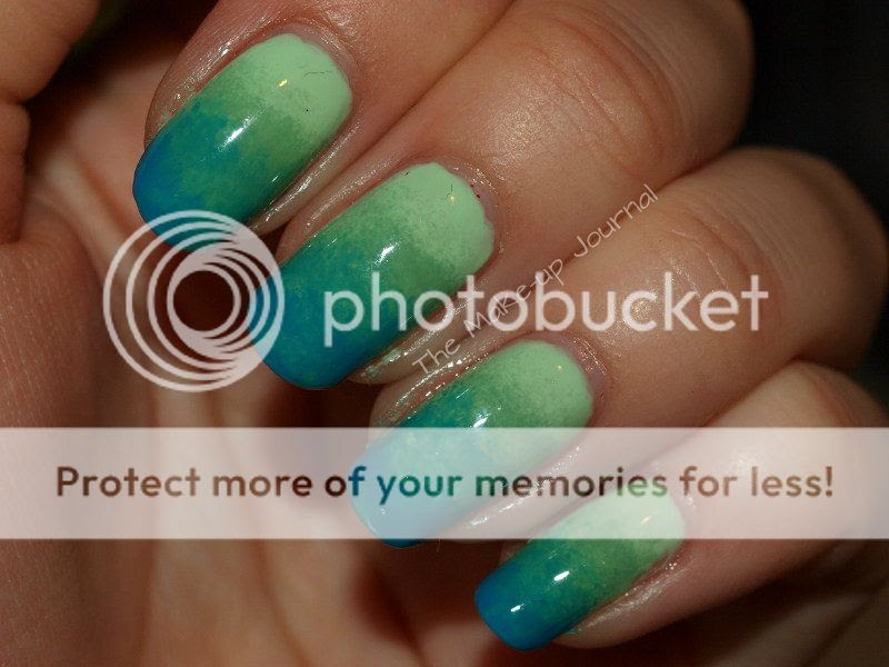 The Make Up Journal: Green-Blue Gradient Nails