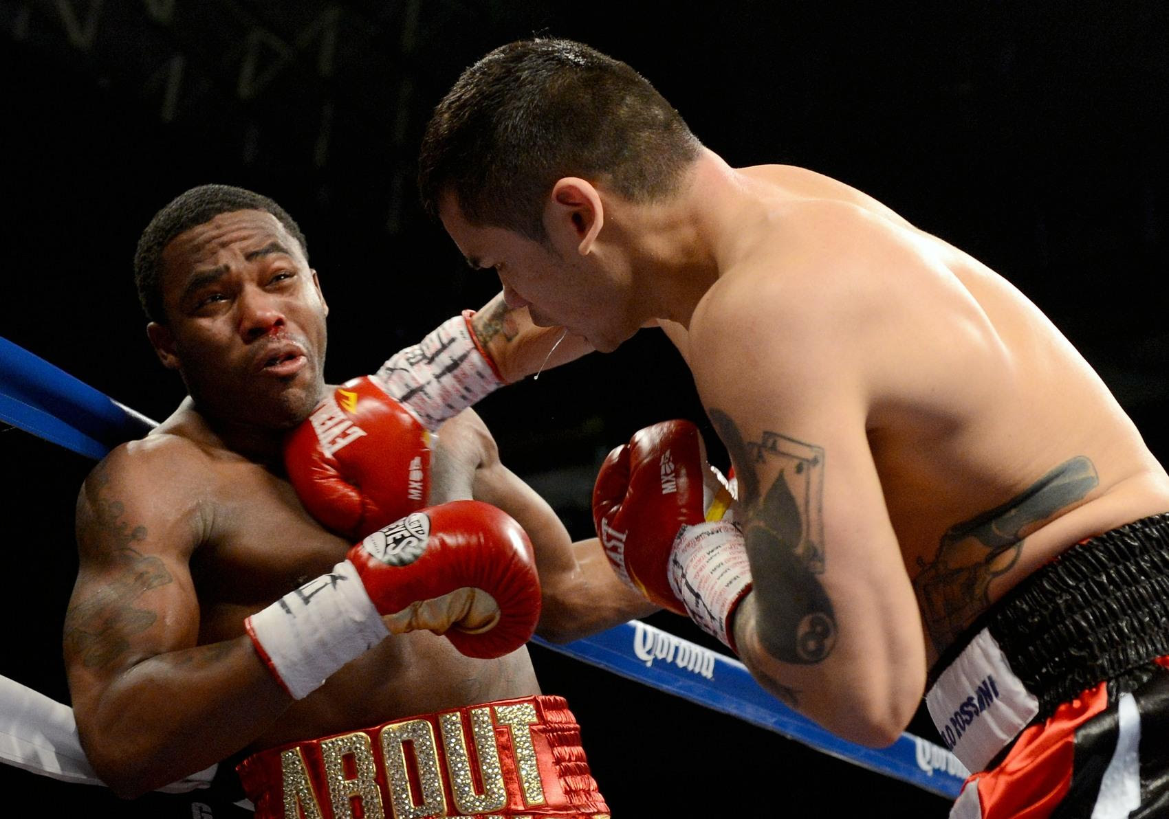 Adrien Broner Slammed By Fans On Social Networking For ...