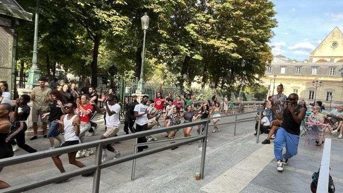 Des cours de voguing ouverts à tous et en plein air à la Gaîté Lyrique avec Vinii Revlon