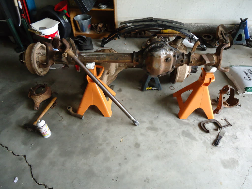 The ttb is unique in that it has what is typically a solid axle with a universal joint in the long side the independent suspension has a differential just like the solid axle, but with cv's on both ends. Broncoiier S 1988 Ford Bronco Ii Bronco Corral
