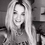 On monday, june 28, nhl's boston bruins star david pastrnak announced that his new child child with girlfriend rebecca rohlsson had handed away. David Pastrnak S Girlfriend History Playerwives Com