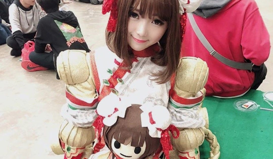 Foto Cosplay Hero Wanita Mobile Legend - ML Mobile Legend