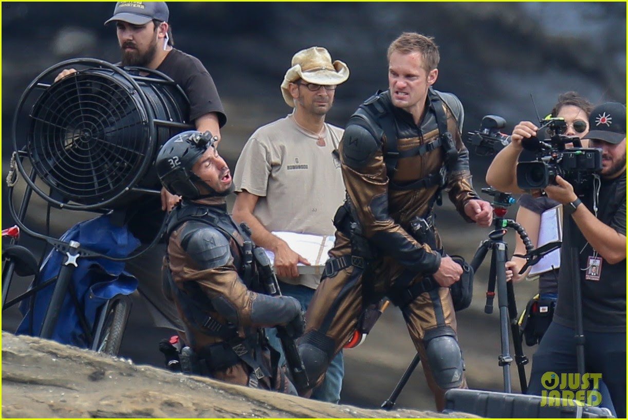 Directed by adam wingard, pic is the fourth installment of the legendary and warner bros. Alexander Skarsgard Packs A Punch While Filming Godzilla Vs Kong With Eiza Gonzalez Photo 4183765 Alexander Skarsgard Eiza Gonzalez Godzilla Pictures Just Jared