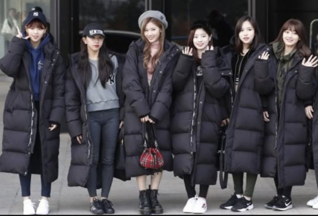 75 中学生 女子 Korea ファッション 人気のファッション画像