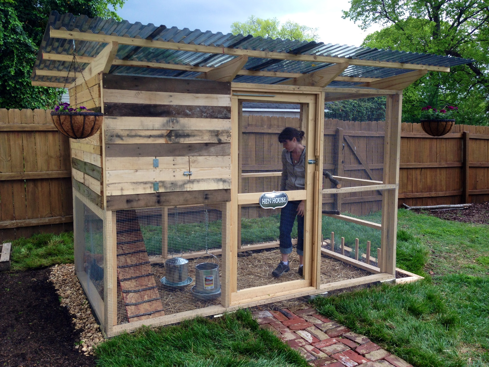 Chicken coop plans out of pallets