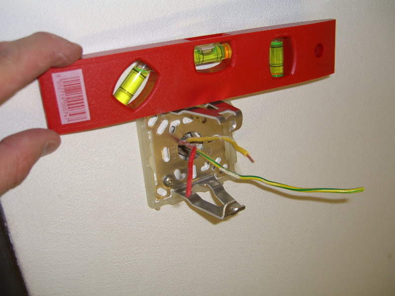 Sebson funksteckdosen im 4er set, mit fernbedienung (programmierbar), reichweite 30m, funkschalter. Aufputz Steckdose Montieren Elektricks Com