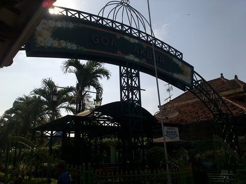 Blog & Travel: Indahnya Panorama Bawah Tanah Goa Akbar Tuban