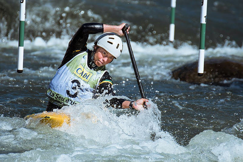 A canoísta brasileira poliana de paula, de apenas 20 anos de idade e estreante em olimpíada, se classificou para a. Como Serao As Competicoes De Remo E Canoagem Nas Olimpiadas De Toquio