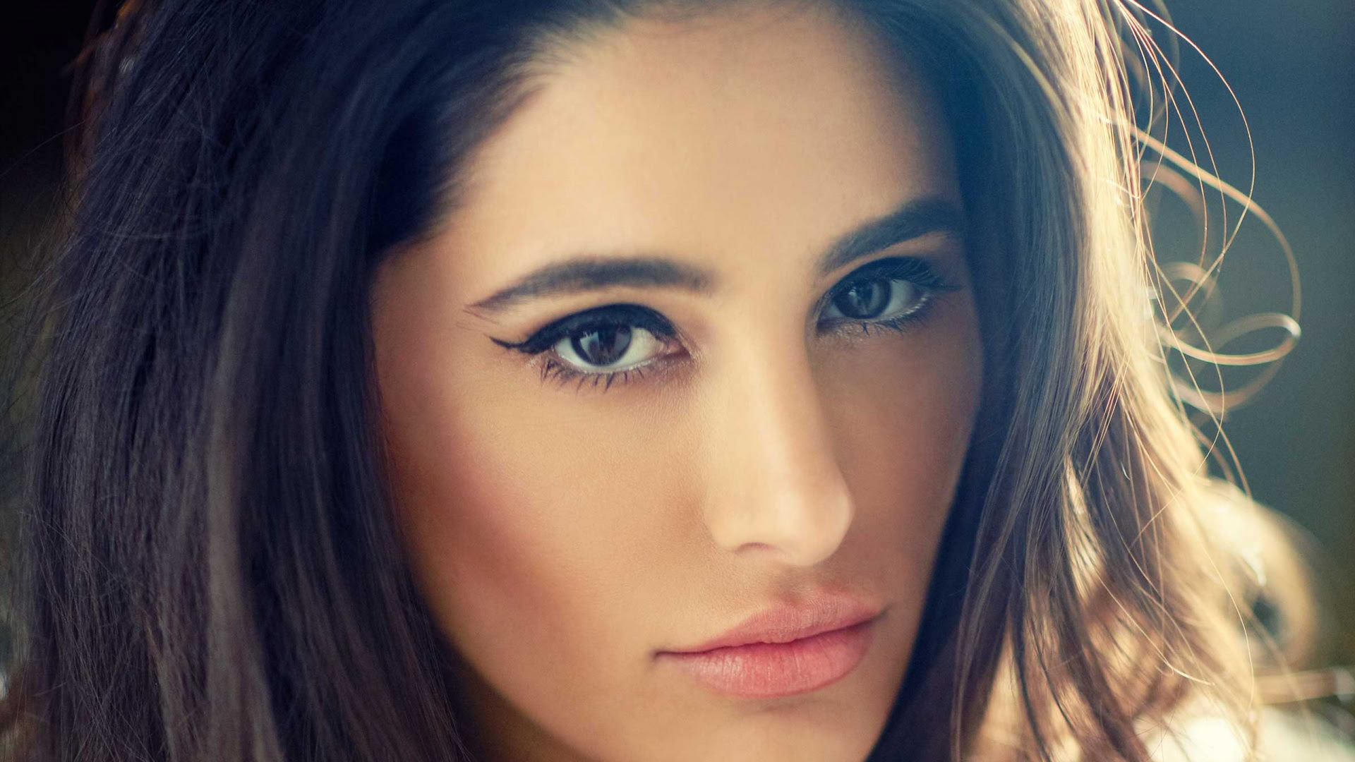 Find free hd wallpapers for your desktop, mac, windows or android device. 43 Bollywood Actress Wallpaper Zip File Download Richi Galery
