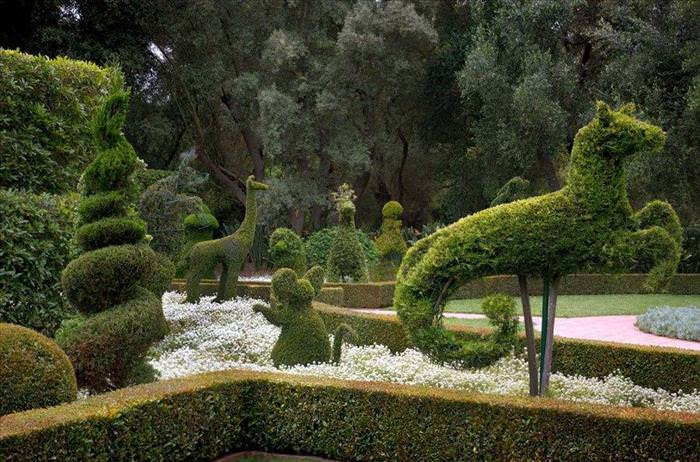 Topiary Gardens