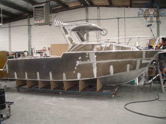 Karmiz: Aluminum sheet metal for boat building