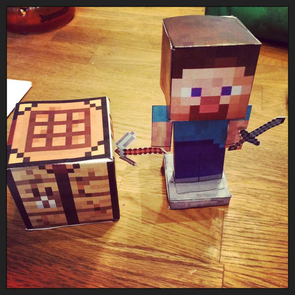 Minecraft crafts paper crafts papercraft minecraft. Party Ideen 2 Minecraft Party Happy Birthday Mein Grosser Schnittchens Welt