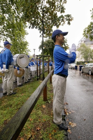 A Tian Guo Marching Band a budapesti kínai nagykövetség dolgozóinak koncertezett