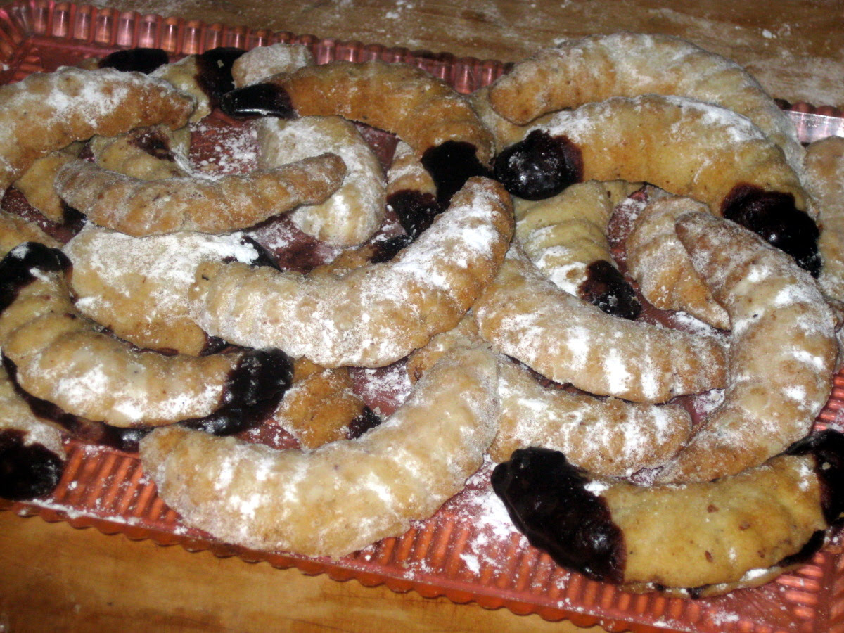 Scopri ricette, idee per la casa, consigli di stile e altre idee da provare. Bear Paws Medvedie Labky Recipe Slovak Cooking