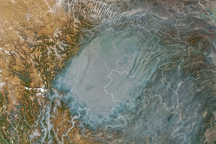 Sichuan's Smoggy Basin