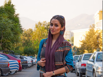 最高のコレクション イラン 旅行 女性 服装 300488-イラン 旅行 女性 服装