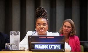 La joven activista Varaidzo Kativhu participó en la reunión ministerial preparatoria para la Cumbre del Futuro.