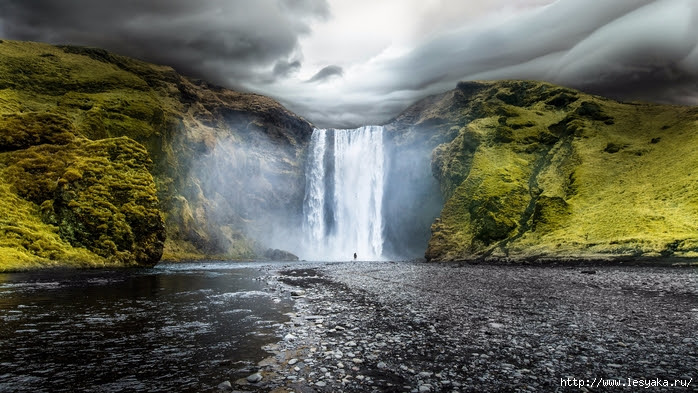 skogafoss_waterfalls_iceland-3840x2160 (700x393, 280Kb)