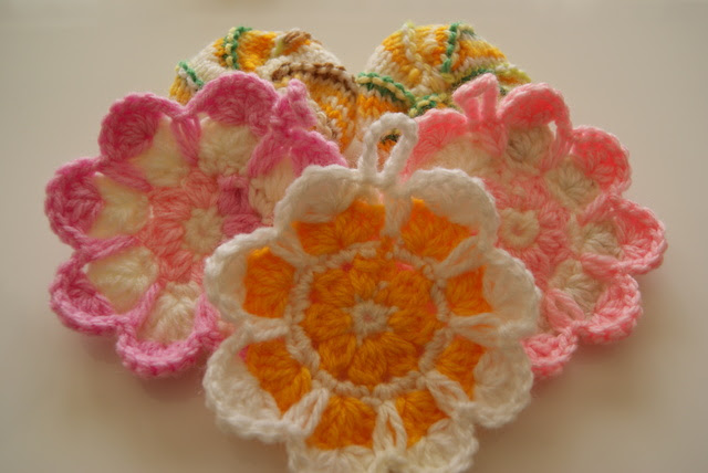 驚くばかりアクリルたわし 花 立体 最高の花の画像