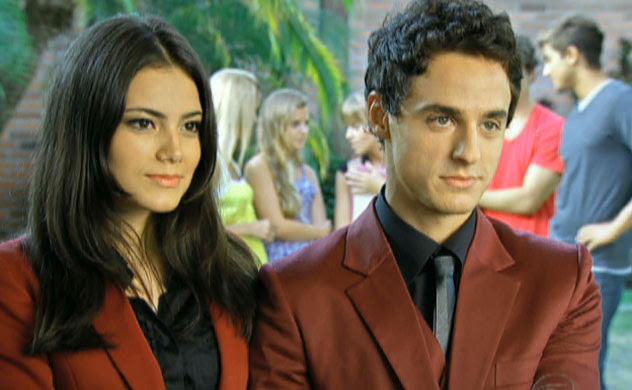 Rbr(rebelde brasileiro) hoje faz muito sucesso, tanto por ser muito parecido com o rbd méxico, quanto por ter personagens e capítulos muito bons. Plantao Rebeldes Br Tudo Sobre Rebelde Brasil Qual E O Segredo De Lucy E Miguel