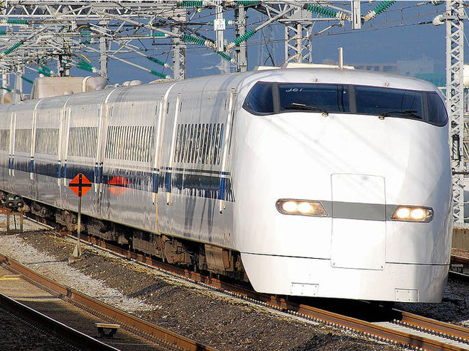 Cùng nhìn lại lịch sử hoạt động của tàu siêu tốc Shinkansen, niềm tự hào Nhật Bản với phiên bản mới nhất có thể chạy ngon ơ ngay cả khi động đất - Ảnh 23.