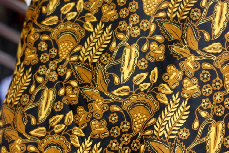 Motif Batik  Yang Berasal Dari Solo Adalah Contoh Motif Batik 