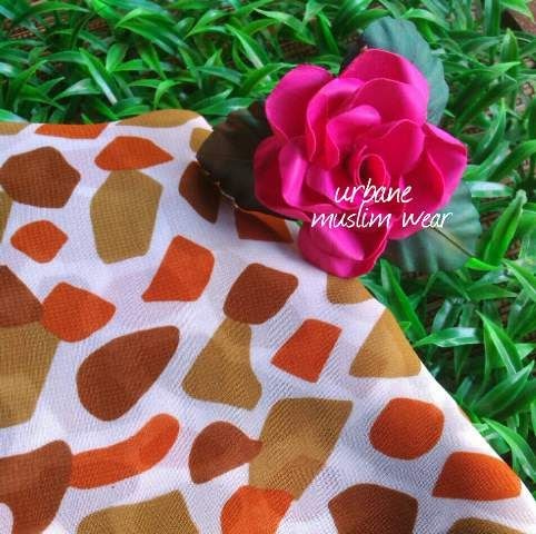  Jilbab Segi Empat Warna Orange  Voal Motif