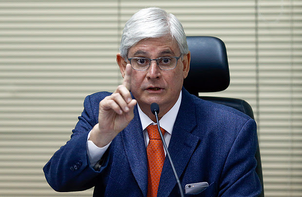 BRASILIA, DF, BRASIL, 04-09-2017, 19h00: O procurador geral da república Rodrigo Janot durante pronunciamento à imprensa para falar sobre uma possível revisão do acordo de delação premiada da JBS. (Foto: Pedro Ladeira/Folhapress, PODER)