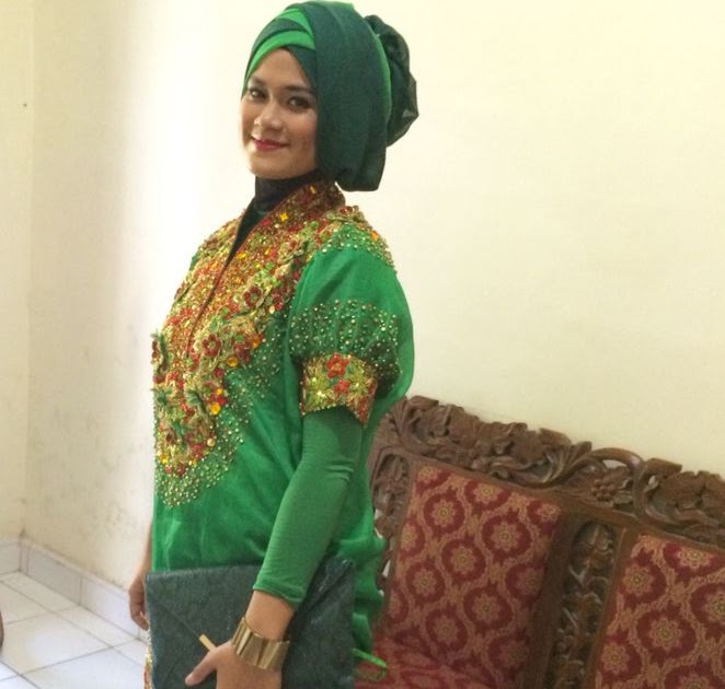  Baju  Bodo  Hijau Stabilo BAJUKU