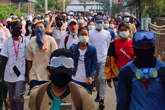 Ordetroepen schieten zeker 114 demonstranten dood in Myanmar