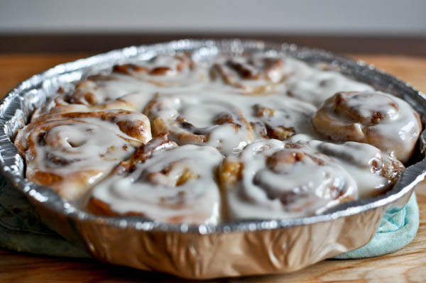 How to make the some cinnamon roll recipes call for a plain icing but why not go with a rich cream cheese frosting instead. Vanilla Cream Glaze For Cinnamon Rolls
