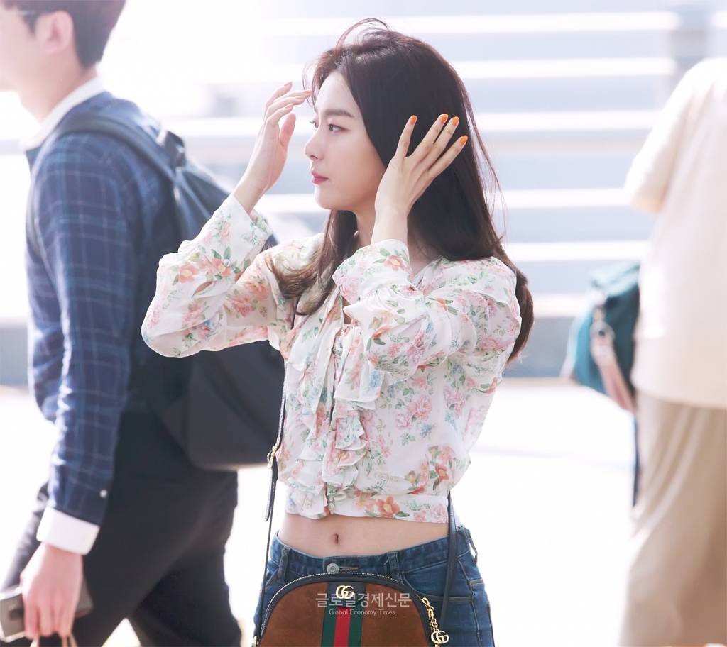 ë ˆë“œë²¨ë²³ ìŠ¬ê¸° ìŠ¬ë Œë”í• | ì¸ìŠ¤í‹°ì¦ˆ
