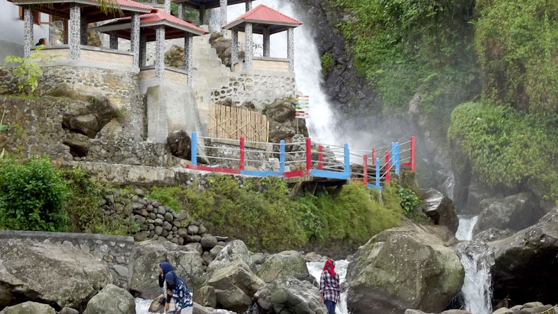 Curug luwang areng, sekalian ke igir wringin panusupan. Pesona Curug Panyatan Gunung Wuled Banyumas Ekspres