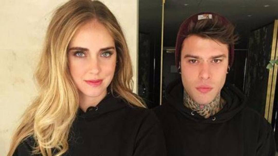 Poteva essere un momento normale o non immortalato dalle telecamere? Chiara Ferragni Fedez La Prima Foto Insieme Su La Gazzetta Dello Sport