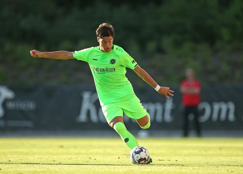 Join the discussion or compare with others! Miiko Albornoz Von Hannover 96