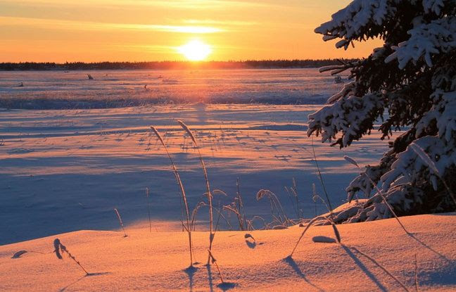 Coucher de soleil pendant 
le solstice d'hiver en Alaska.
